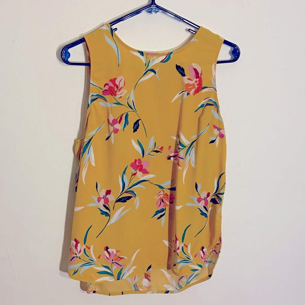 FOREVER 21 - Floral Tank